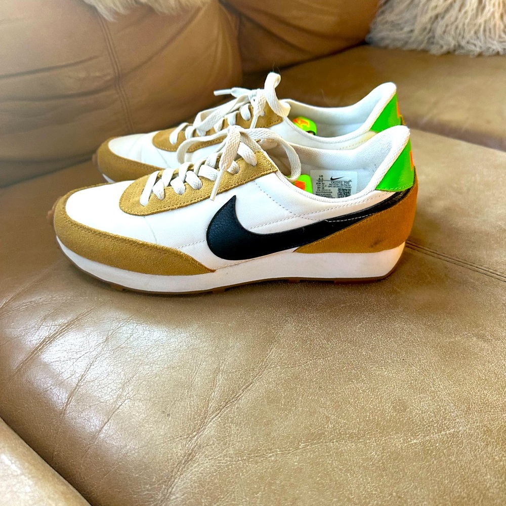Nike Women’s shoes